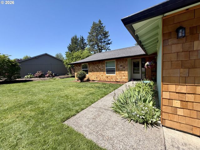 2715 Sw 31ST St, Gresham, OR 97080