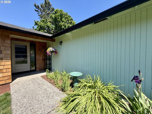 2715 Sw 31ST St, Gresham, OR 97080