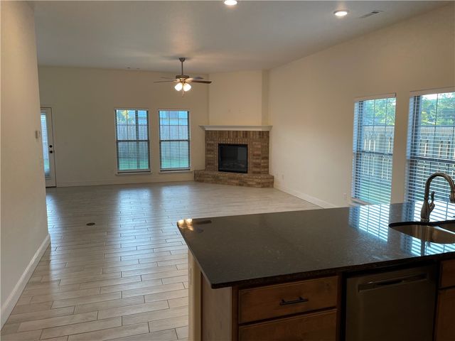 464 Hall Avenue, Pea Ridge, AR 72751
