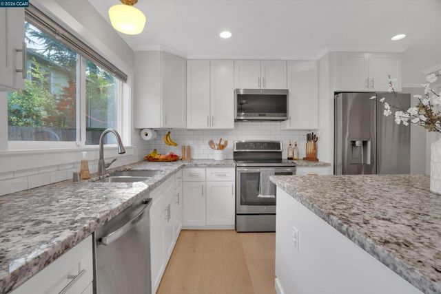 644 Linden Ln, Martinez, CA 94553