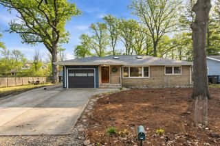 321 S Taylor Street, New Buffalo City, MI 49117