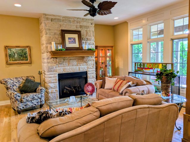 8620 Interlochen Drive, Nixa, MO 65714