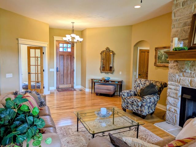 8620 Interlochen Drive, Nixa, MO 65714