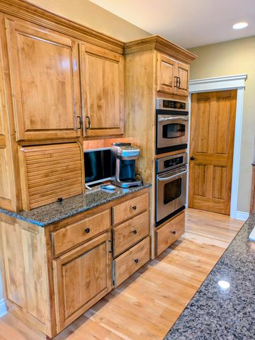 8620 Interlochen Drive, Nixa, MO 65714