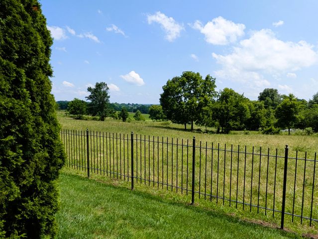 8620 Interlochen Drive, Nixa, MO 65714