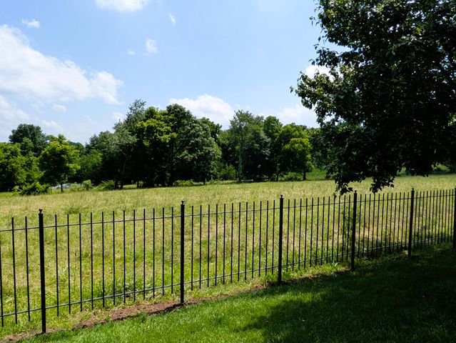 8620 Interlochen Drive, Nixa, MO 65714