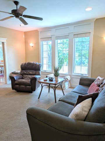 8620 Interlochen Drive, Nixa, MO 65714