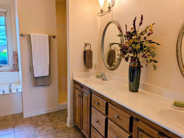 8620 Interlochen Drive, Nixa, MO 65714