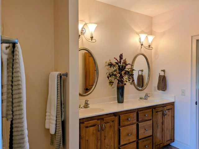 8620 Interlochen Drive, Nixa, MO 65714