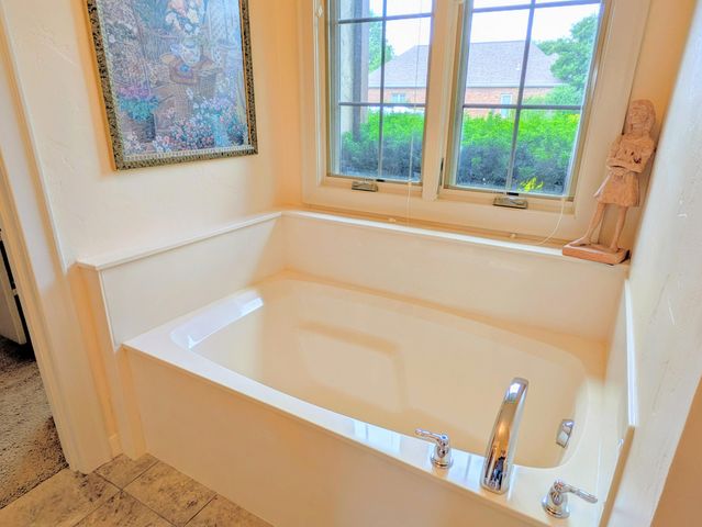 8620 Interlochen Drive, Nixa, MO 65714