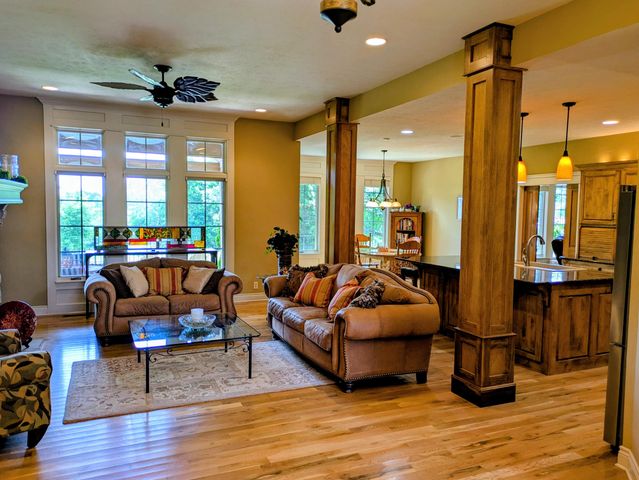 8620 Interlochen Drive, Nixa, MO 65714