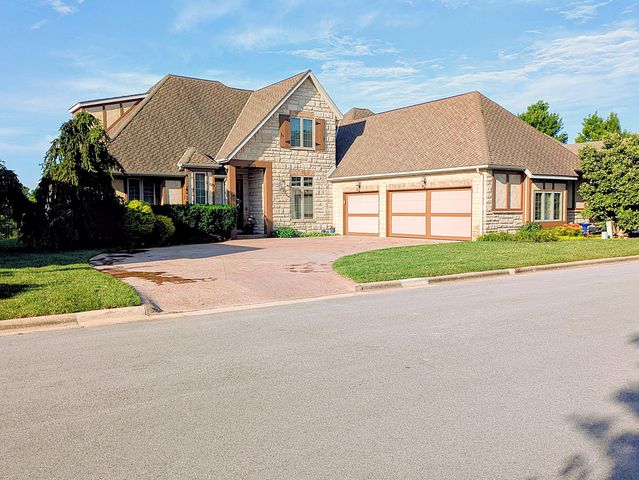 8620 Interlochen Drive, Nixa, MO 65714