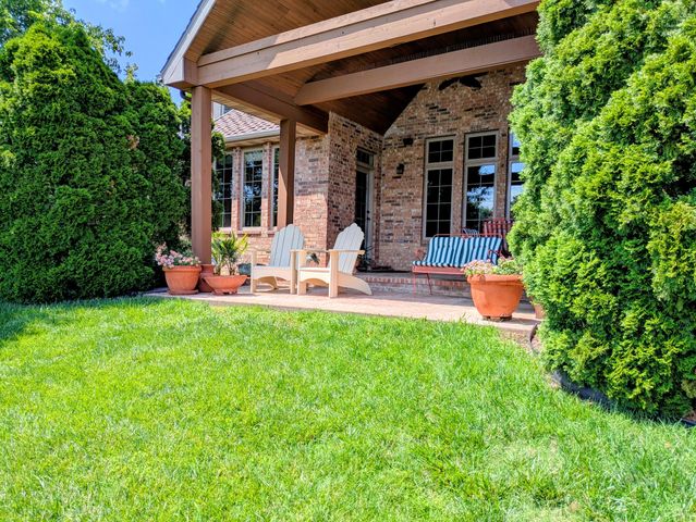 8620 Interlochen Drive, Nixa, MO 65714