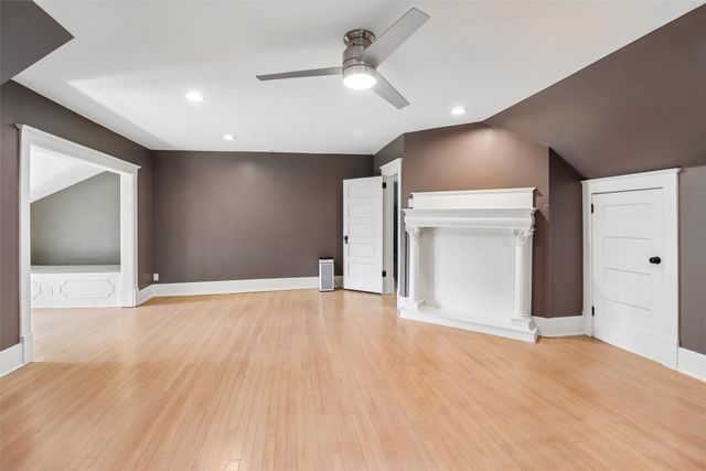 607 Country Club Boulevard, Des Moines, IA 50312