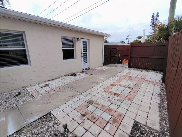 115 145TH AVENUE E 3, Madeira Beach, FL 33708