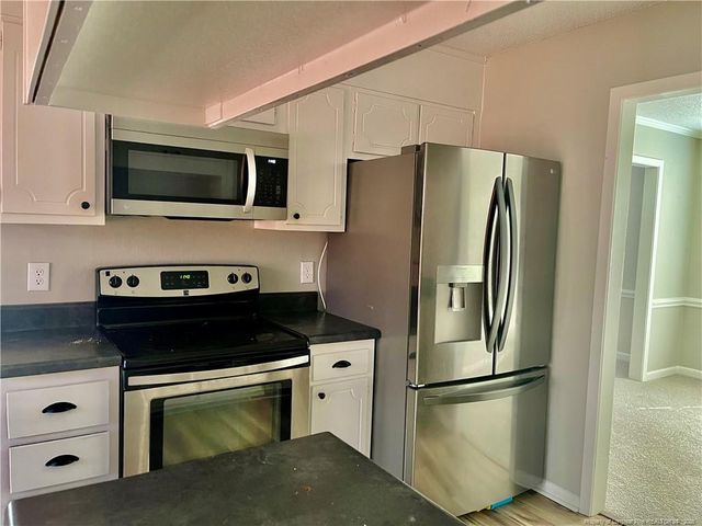 1543 Boros Drive, Fayetteville, NC 28303