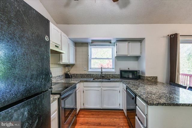 1037 SAINT MICHAELS DR, Bowie, MD 20721
