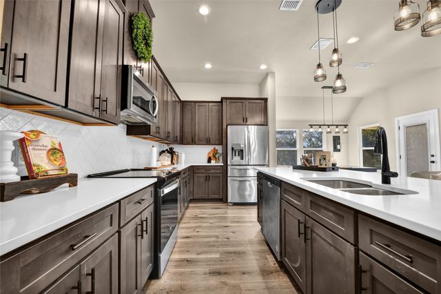 2044 Redemption Drive, Weatherford, TX 76088