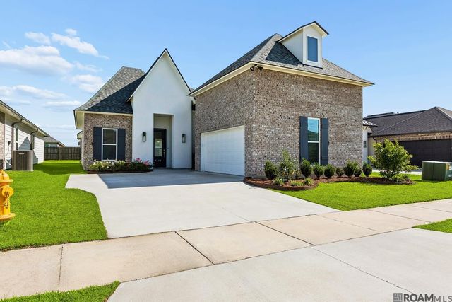 3119 Creekstone Way, Saint George, LA 70810