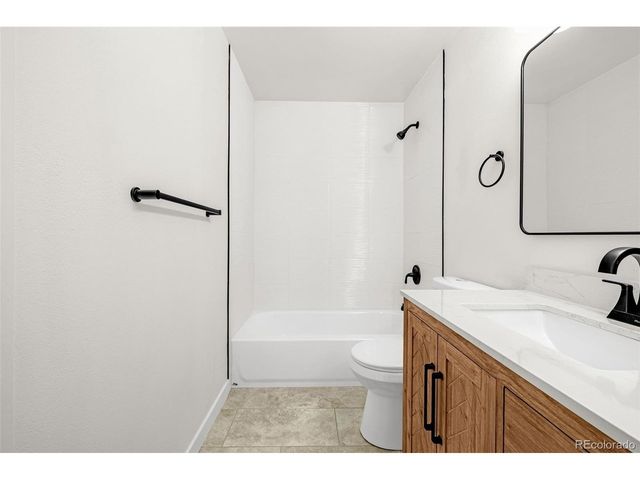 17396 E Rice Cir D, Aurora, CO 80015