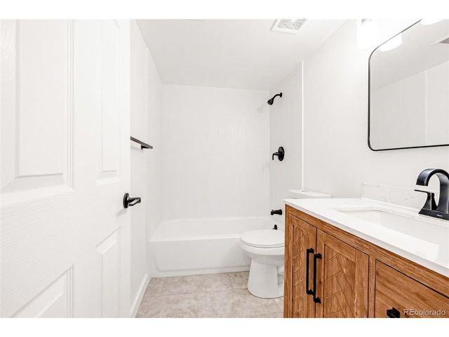 17396 E Rice Cir D, Aurora, CO 80015