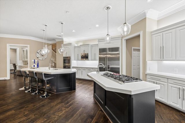 35 N Regent Oak, Spring, TX 77381