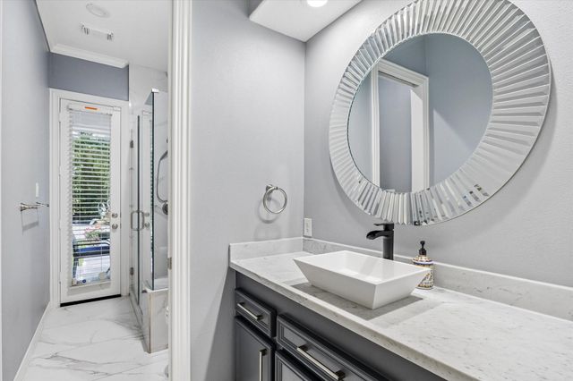 35 N Regent Oak, Spring, TX 77381