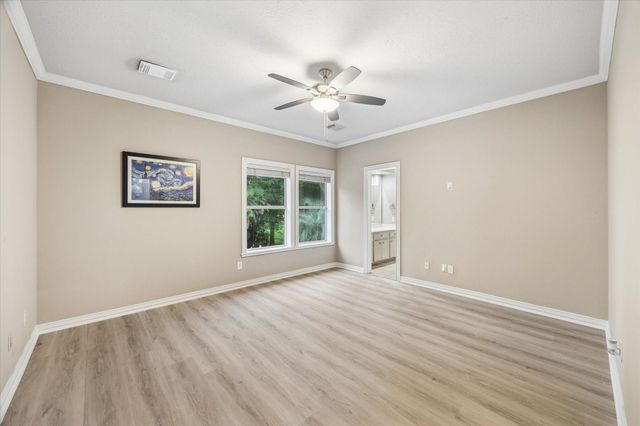 35 N Regent Oak, Spring, TX 77381