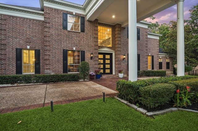 35 N Regent Oak, Spring, TX 77381