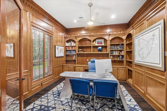 35 N Regent Oak, Spring, TX 77381