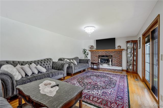 106 Zodiac Circle, Salina, NY 13090