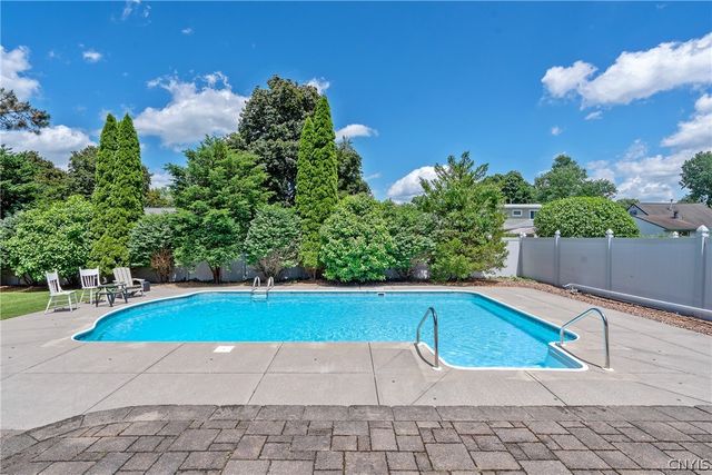 106 Zodiac Circle, Salina, NY 13090