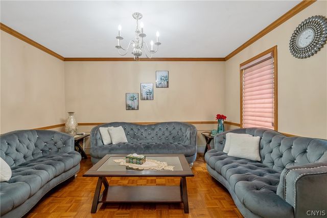 106 Zodiac Circle, Salina, NY 13090