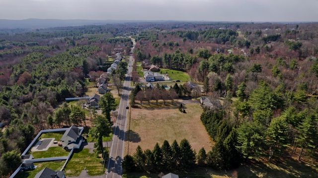 75 Lee St, East Longmeadow, MA 01028