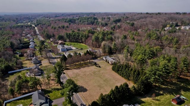 75 Lee St, East Longmeadow, MA 01028