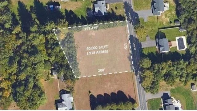 75 Lee St, East Longmeadow, MA 01028