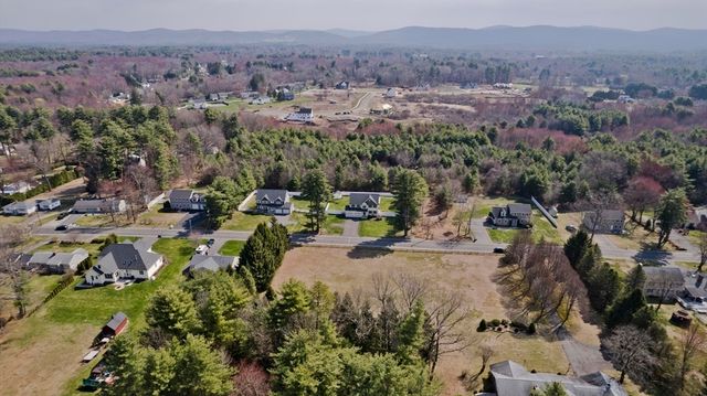 75 Lee St, East Longmeadow, MA 01028