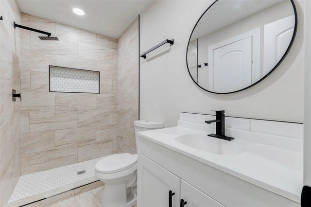 500 Shirley Street, Eagle Lake, TX 77434