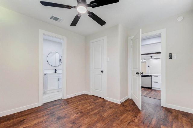 500 Shirley Street, Eagle Lake, TX 77434