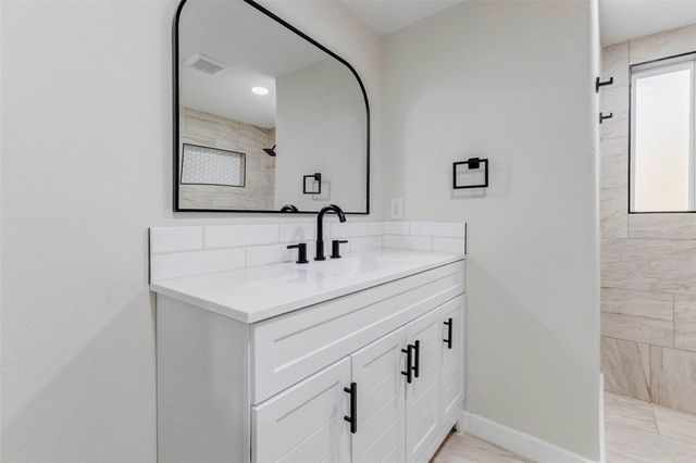 500 Shirley Street, Eagle Lake, TX 77434