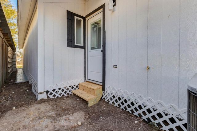 500 Shirley Street, Eagle Lake, TX 77434