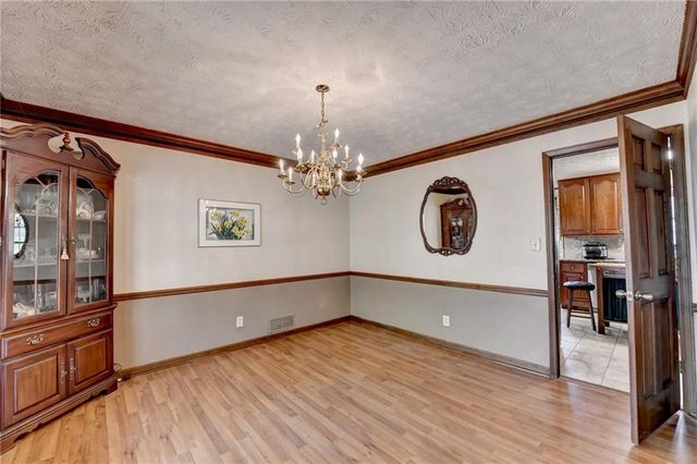 861 Maxie Ln, Lawrenceville, GA 30044