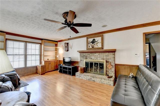 861 Maxie Ln, Lawrenceville, GA 30044