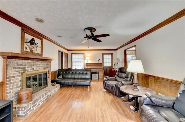 861 Maxie Ln, Lawrenceville, GA 30044