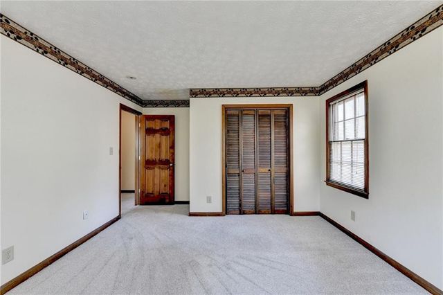 861 Maxie Ln, Lawrenceville, GA 30044