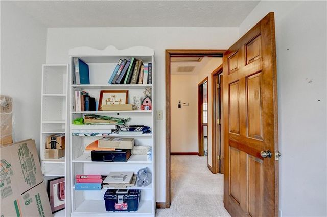 861 Maxie Ln, Lawrenceville, GA 30044