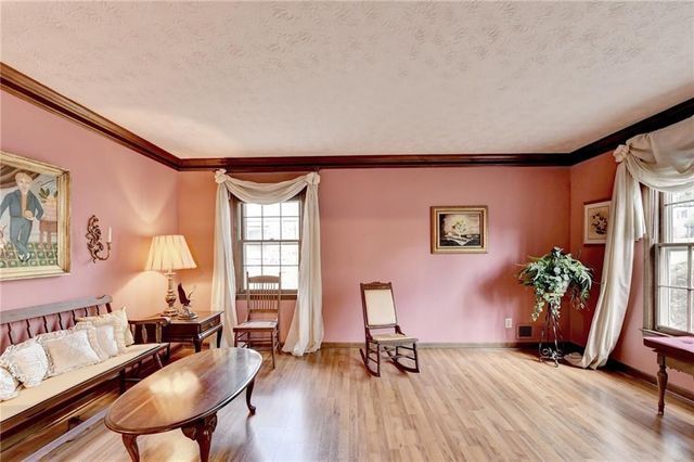 861 Maxie Ln, Lawrenceville, GA 30044