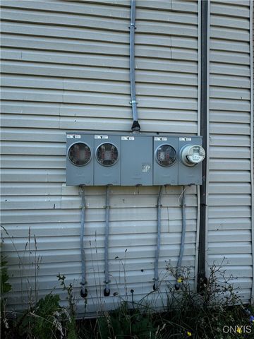 211 Kossuth Avenue, Utica, NY 13501