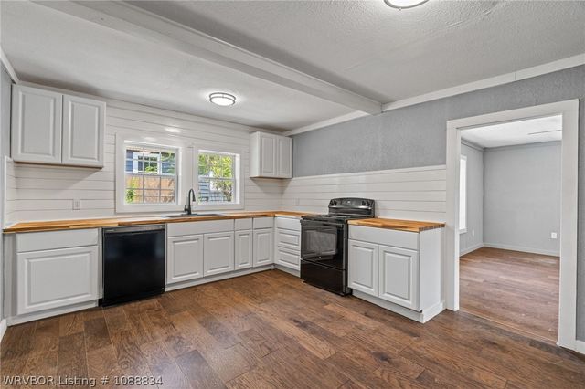 320 Maple Shade Road, Alma, AR 72921