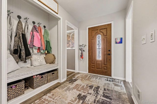 46607 Foxtail Court, Macomb Township, MI 48044